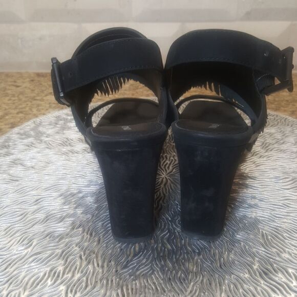 DONALD PLINER "Mylo" Fringe Sandals - Size 9 1/2 - Picture 4 of 6